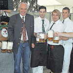 Burschenmussten zwei Bäume fällen Burschenmussten zwei Bäume fällen