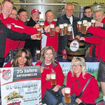 Ein Prosit auf das 25-Jahre-Gründungsfest des FC Bayern-Fanclub Büchelkühn am 1./2. August. Ein Prosit auf das 25-Jahre-Gründungsfest des FC Bayern-Fanclub Büchelkühn am 1./2. August.